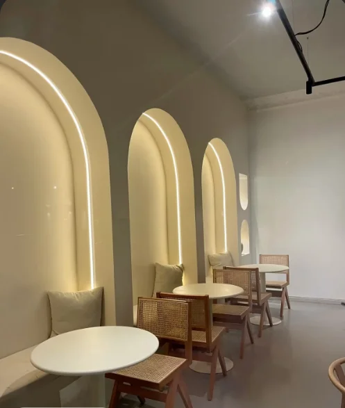 تصميم وتشطيب كافيه في رأس الخيمة